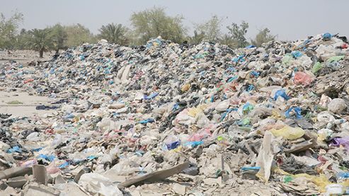 Bağdat'ta yakılan çöpler hastalıklara davetiye çıkarıyor