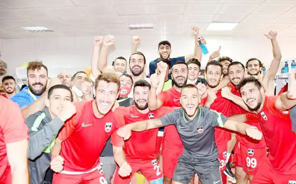 Diyarbekirspor maç bıterken zafere uzandı