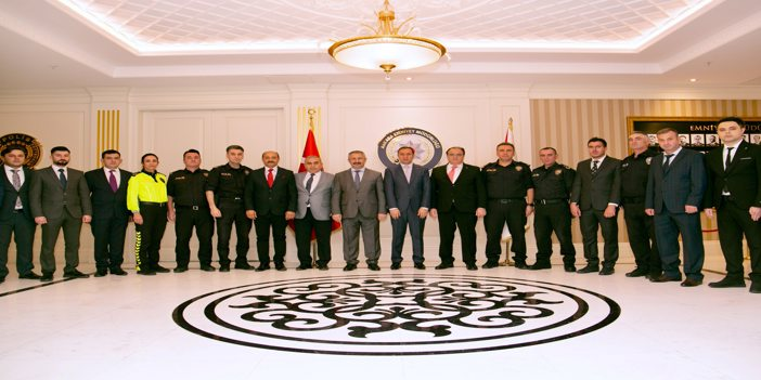 Ankara Emniyet Müdürü 19 personeli ödüllendirdi