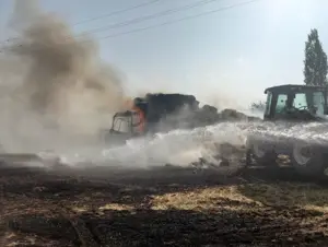 Afyonkarahisar'da saman balyası yüklü kamyon yangında kül oldu