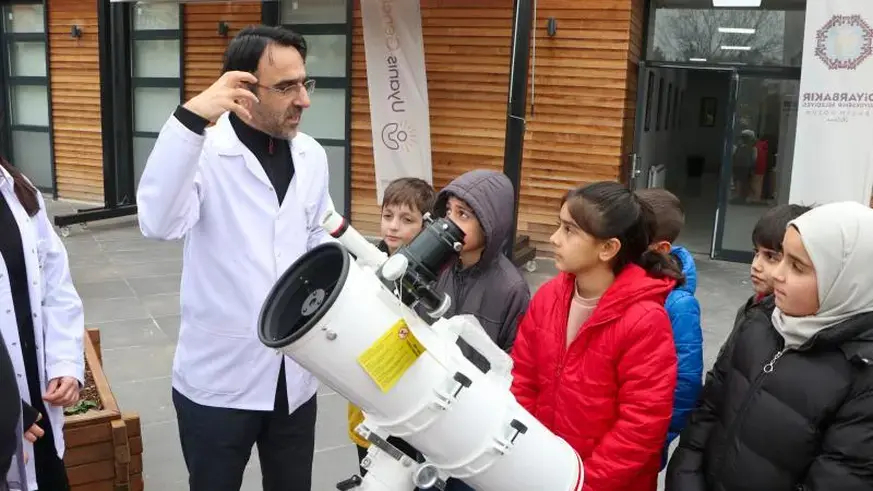 Diyarbakırlı öğrencilere astronomi eğitimi 