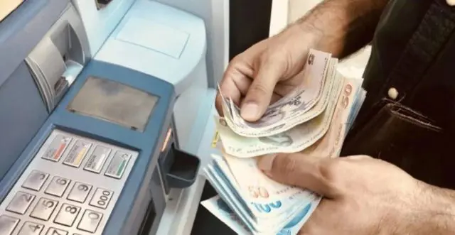 ATM’ye para çekmeye gidenlere büyük şok! Bilmeyenler kapıdan geri dönüyor