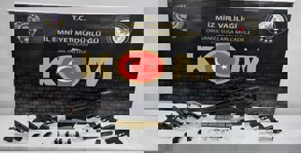 İzmir'de silah imalatı ve ticareti yaptığı belirlenen 2 şüpheli yakalandı