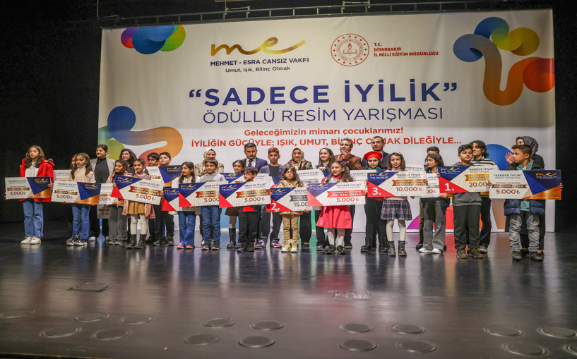 Küçük yetenekler emeklerini sergiledi 