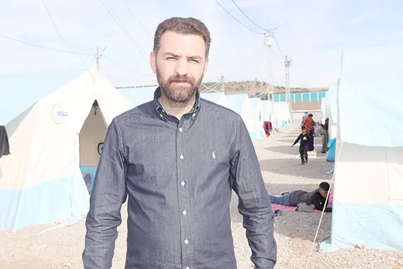 Gönüllü doktorlar çadır kentteki depremzede hamile kadınlara hizmet veriyor