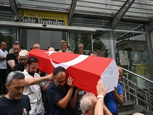 Sanatçı Yılmaz Gruda son yolculuğuna uğurlandı