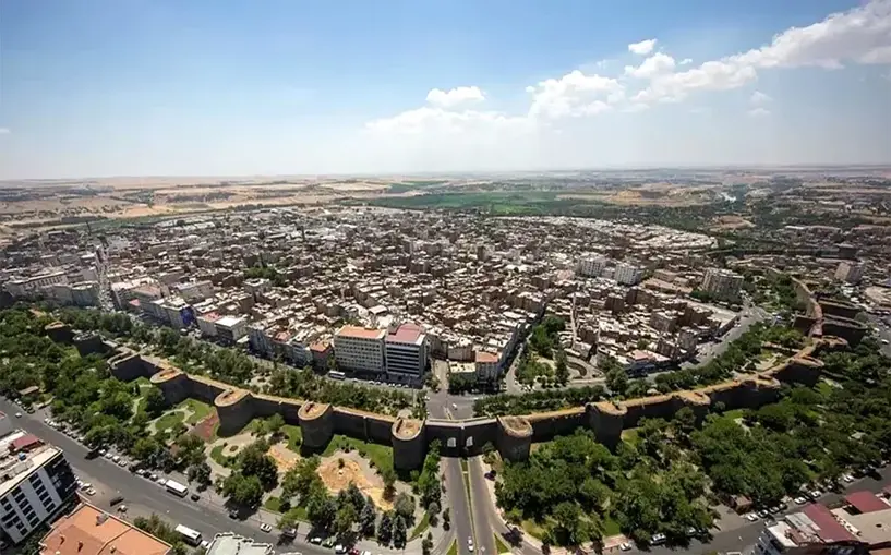 Tanrıkulu, Diyarbakır'daki arsa satışlarını Meclis'e taşıdı