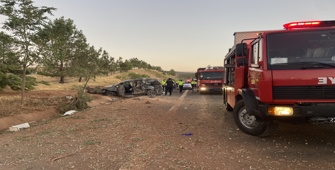 Gaziantep'te hafif ticari araçla çarpışan tırın sürücüsü hayatını kaybetti