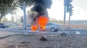 Diyarbakır’da seyir halindeki otomobil alev topuna döndü