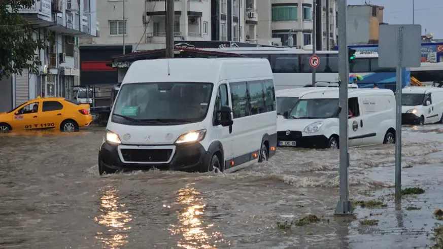 Akdeniz ve Güneydoğu Anadolu Bölgesi için kuvvetli sağanak uyarısı