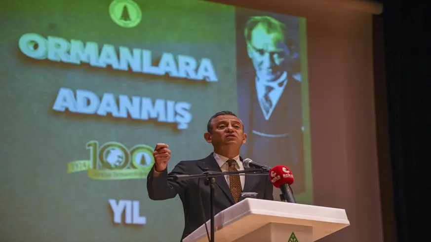 CHP Genel Başkanı Özel: “Cumhuriyet tarihinde ilk kez asgari ücrete zam değil indirim yaptılar”