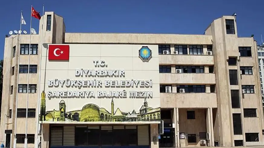 Diyarbakır Büyükşehir Belediyesinde personel kıyımı