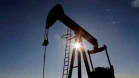 Brent petrolün varil fiyatı 83,01 dolar