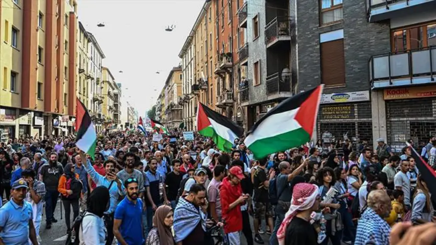İtalya'da Filistin'e destek yürüyüşleri düzenlendi