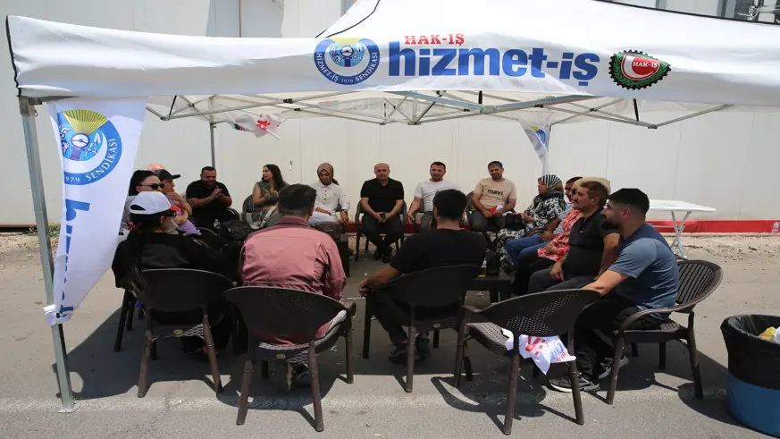 Diyarbakır'da bazı belediyelerde işten çıkarılan işçilerin eylemi sürüyor