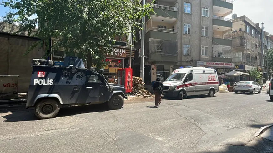 Diyarbakır'da bir kişi komşusunun silahlı saldırısı sonucu yaralandı