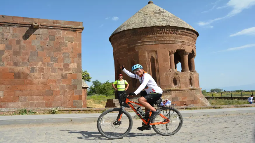 Bitlis Nemrut'tan Adıyaman Nemrut'a bisiklet turu sona erdi