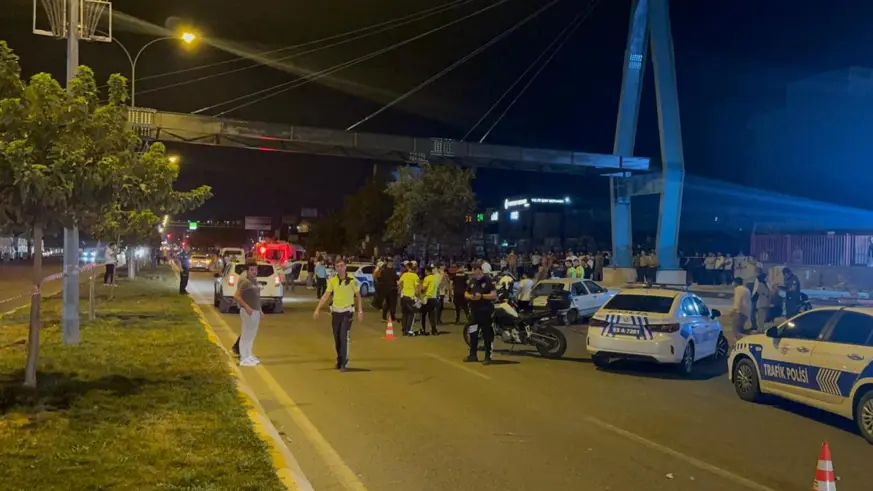 Şanlıurfa'da kontrolden çıkan araç yayalara çarptı: 5 ölü