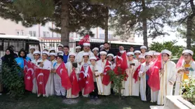 Hafız çocuklar, şehitlerin kabirleri başında Kur’an-ı Kerim okudu