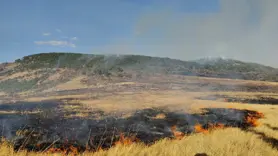 Tunceli’deki yangına, karadan ve havadan müdahale sürüyor