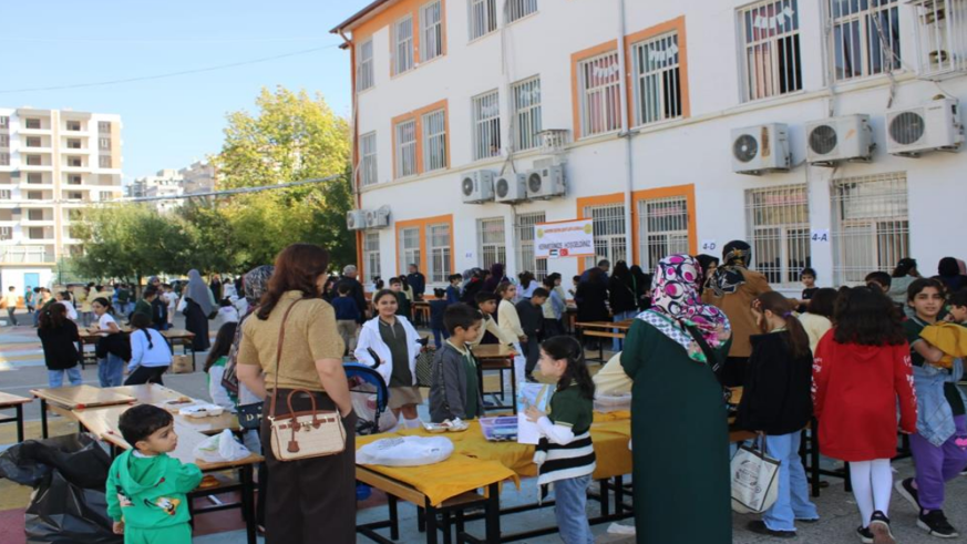 Minik yüreklerden Gazze’ye destek etkinliği