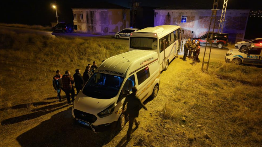 Silahlı eğlenceye müdahale eden polislere saldırı