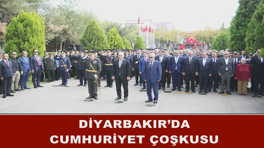 DİYARBAKIR’DA CUMHURİYET ÇOŞKUSU