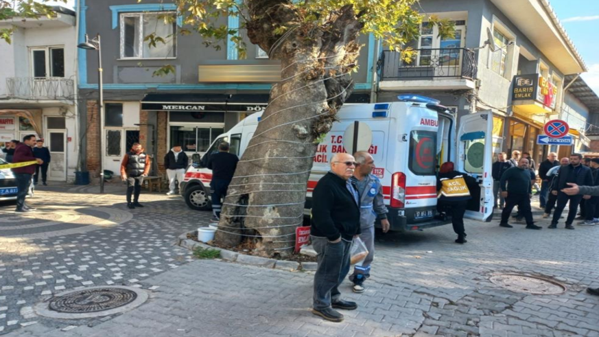 Eski eşini av tüfeğiyle vurarak öldürdü