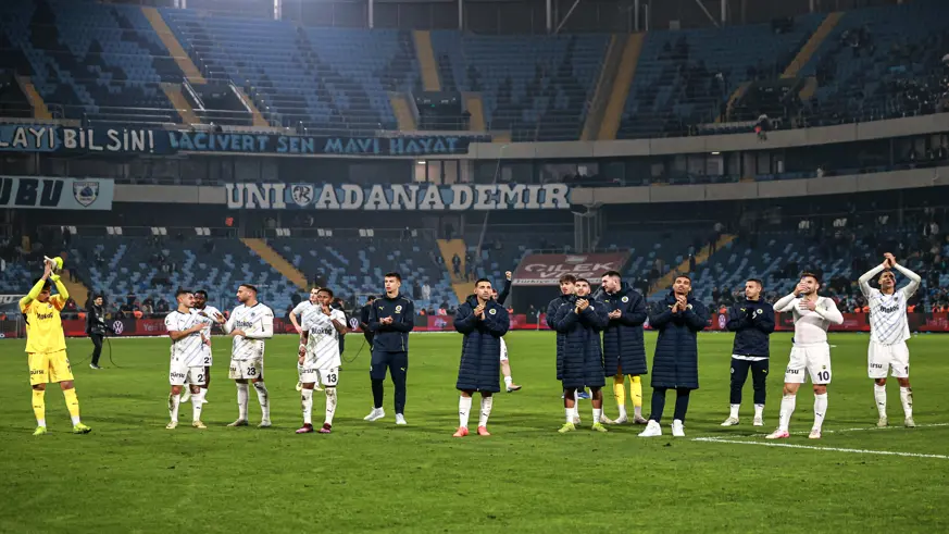 Fenerbahçe, farkı 6'ya indirdi