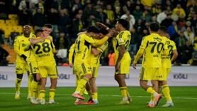 Fenerbahçe, ligde 16. haftayı da namağlup kapattı