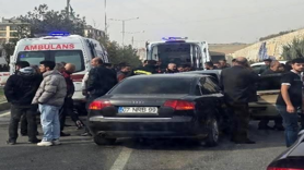Diyarbakır'da otomobiller çarpıştı