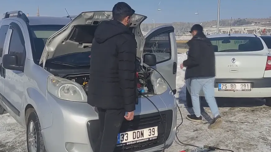 Sibirya soğukları araçları çalıştırmadı
