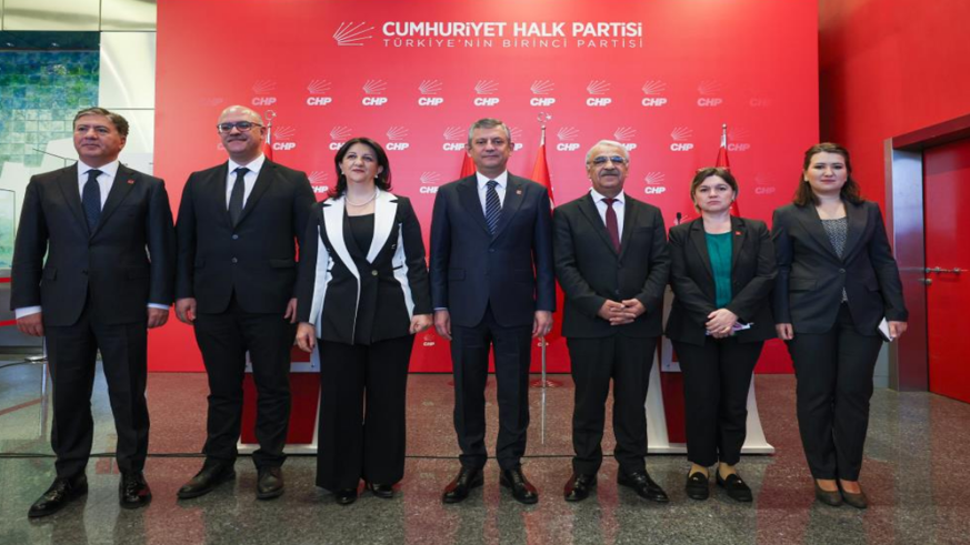 DEM Parti'den CHP'ye ziyaret