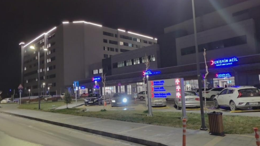 Tartıştığı arkadaşını bıçaklayarak öldürdü