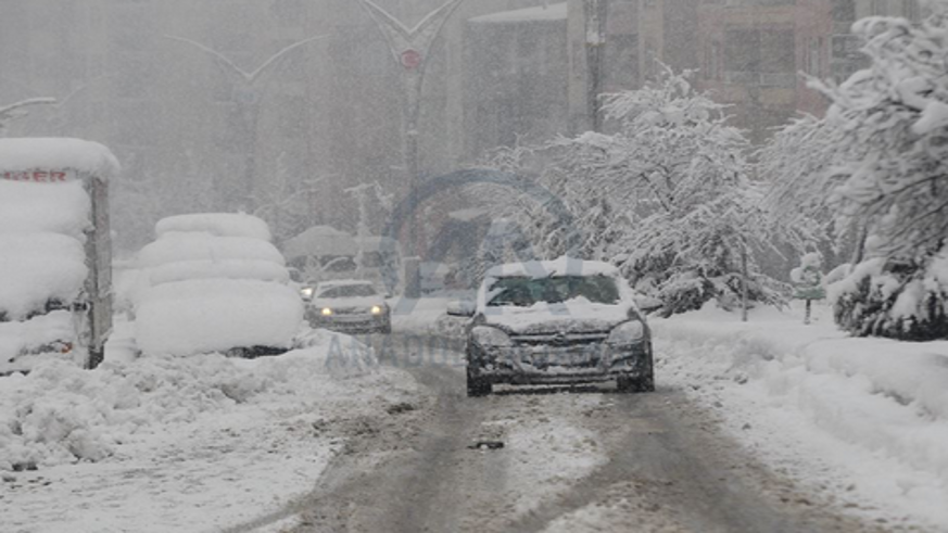 Türkiye’de kar esareti başladı