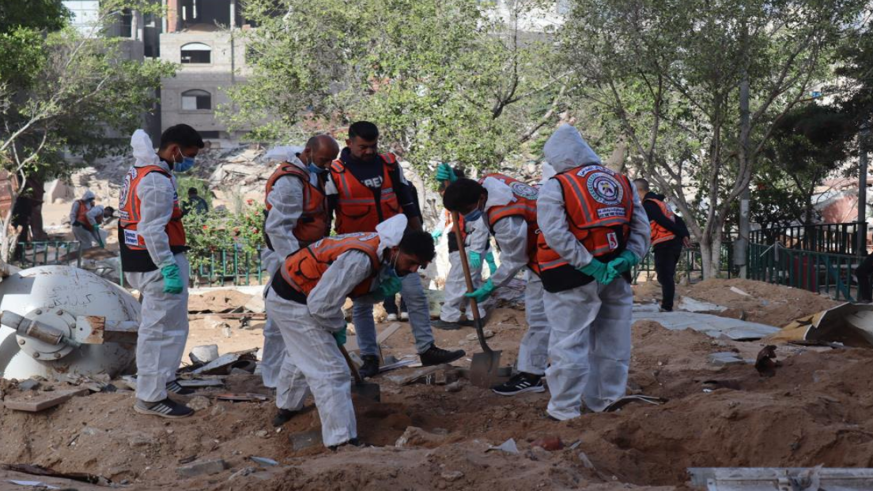 98 cenaze kimlik tespiti için çıkarıldı