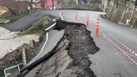 Zonguldak'ta heyelan nedeniyle mahalle yolunun bir kısmı çöktü