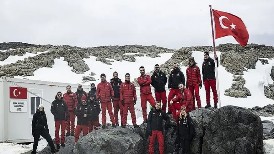 Türk bilim ekibi Beyaz Kıta'ya ulaştı