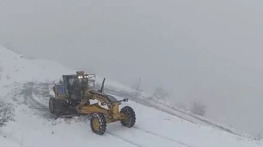 Diyarbakır’da 69 kırsal mahallenin yolu ulaşıma açıldı