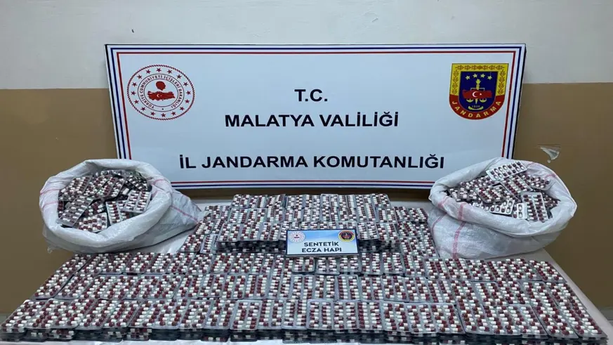 Malatya'da binlerce sentetik ecza hap ele geçirildi