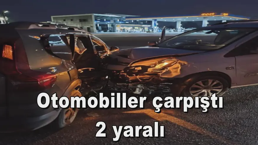 Otomobiller çarpıştı