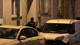 Evde bıçaklanan kişi hayatını kaybetti