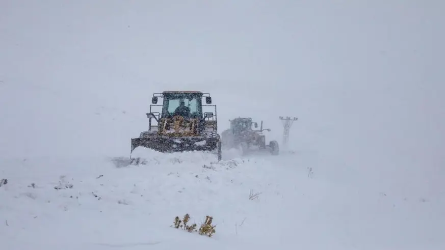 671 yerleşim yerinin yolu ulaşıma kapandı