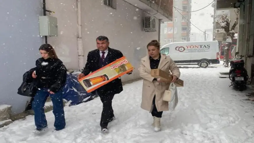 MHP Sur İlçe Başkanlığı ihtiyaç sahibi aileleri yalnız bırakmıyor