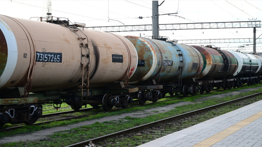 Azerbaycan’dan Ermenistan’a benzin sevkiyatı