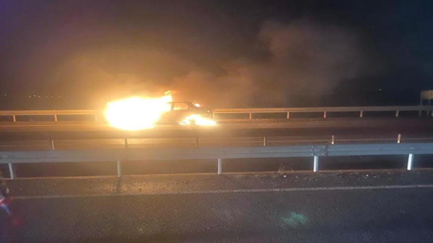 Batman-Diyarbakır karayolunda araç yangını