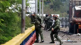 Kolombiya'da iki silahlı grubun çatışması sonucu 30 kişi öldü