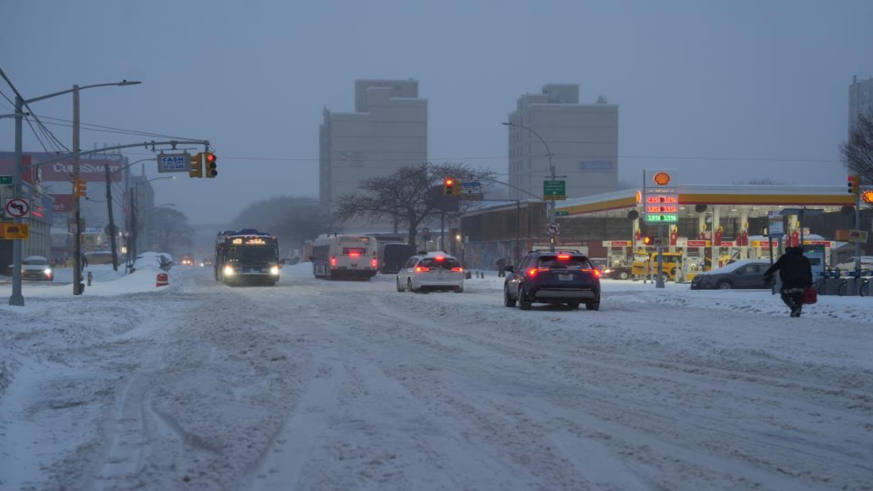 ABD'de kar fırtınası kabusu sürüyor