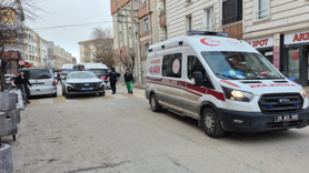 Üvey oğlu tarafından bıçaklanan adam hayatını kaybetti