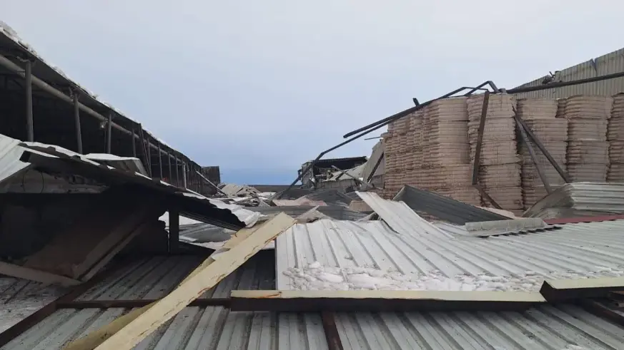 DTB, çatıları çöken fabrikalarda